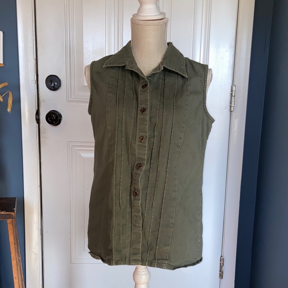 Denim&Co Olive Green Sleeveless Button-Front Shirt